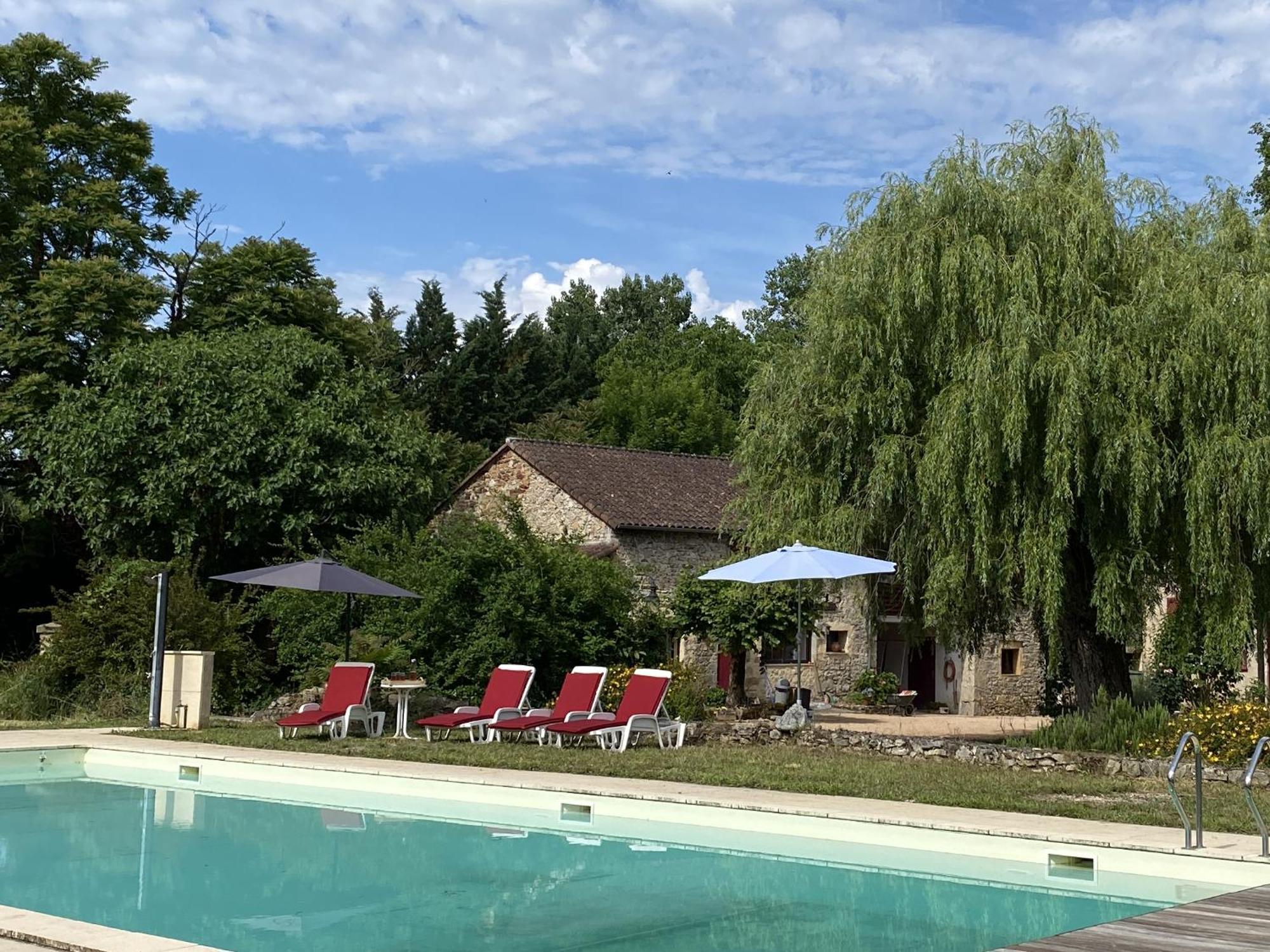Вилла Sfeervol Vakantiehuis Op Landgoed Aan De Dordogne Prudhomat Экстерьер фото