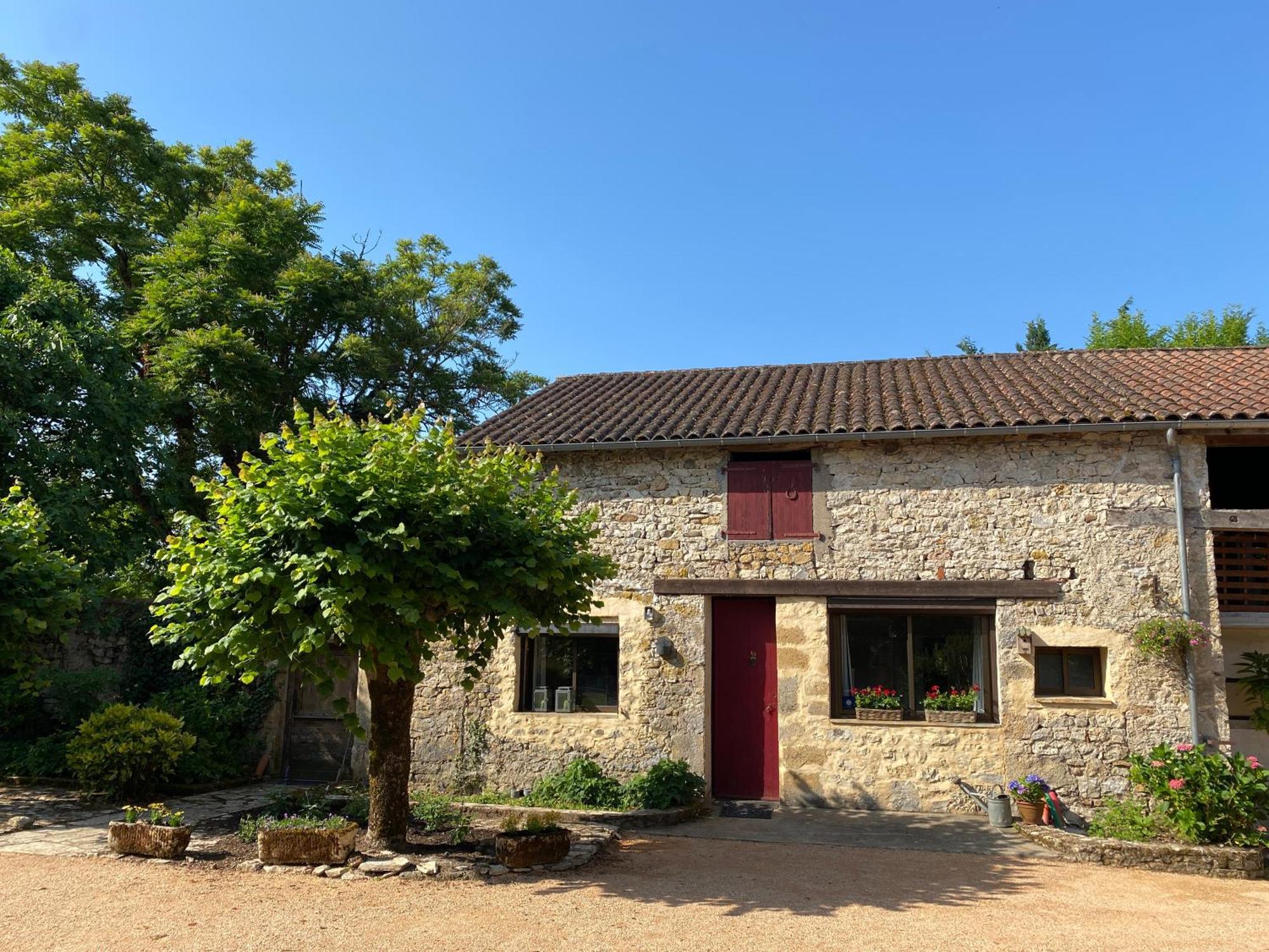 Вилла Sfeervol Vakantiehuis Op Landgoed Aan De Dordogne Prudhomat Экстерьер фото