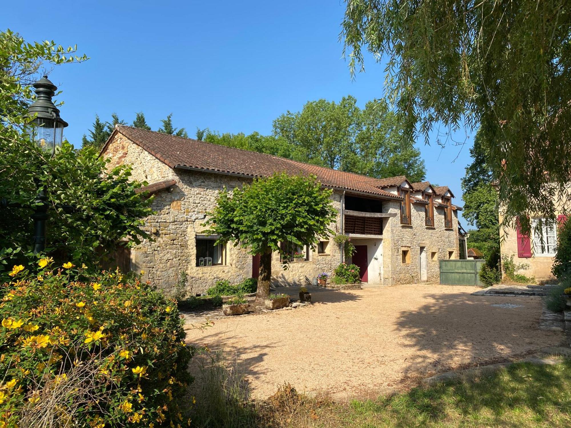 Вилла Sfeervol Vakantiehuis Op Landgoed Aan De Dordogne Prudhomat Экстерьер фото